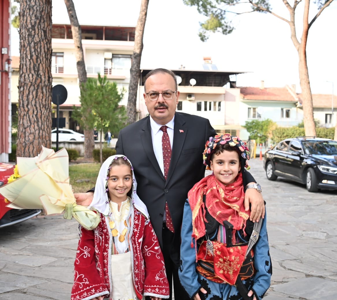 Valimiz Sayın Yakup CANBOLAT Kaymakamlığımıza ziyarette bulundu.